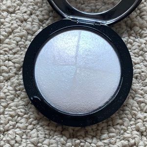 MAC Cosmetics Makeup - Mac in barely dressed MAC Cosmetics Makeup - Mac in barely dressed